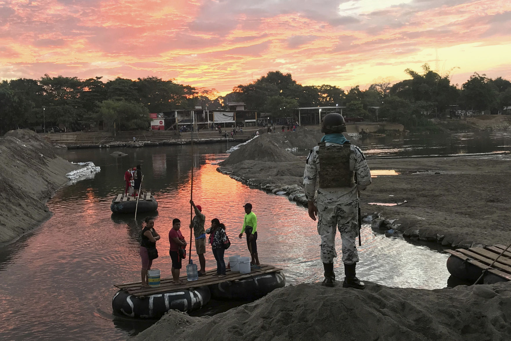 APTOPIX Mexico Central America Migrants